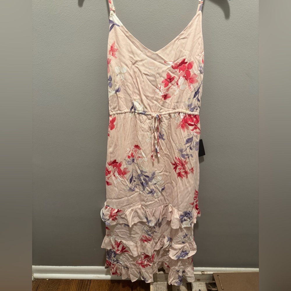 Lulu's Feeling the Frills Light Pink Floral Print Tiered Midi Dress Medium NWT - Picture 3 of 9